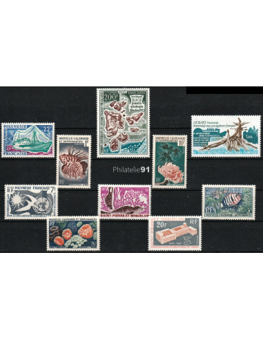 DOM-TOM - Lot de timbres neufs* avec...