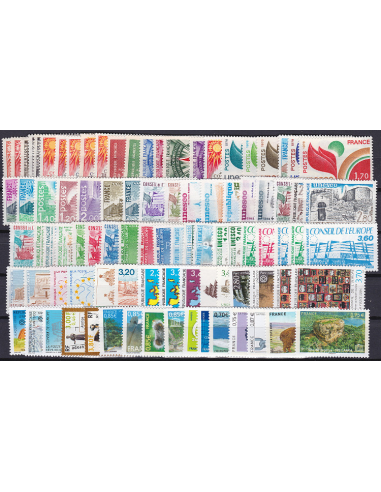 FRANCE - Lot de timbres de Service **...